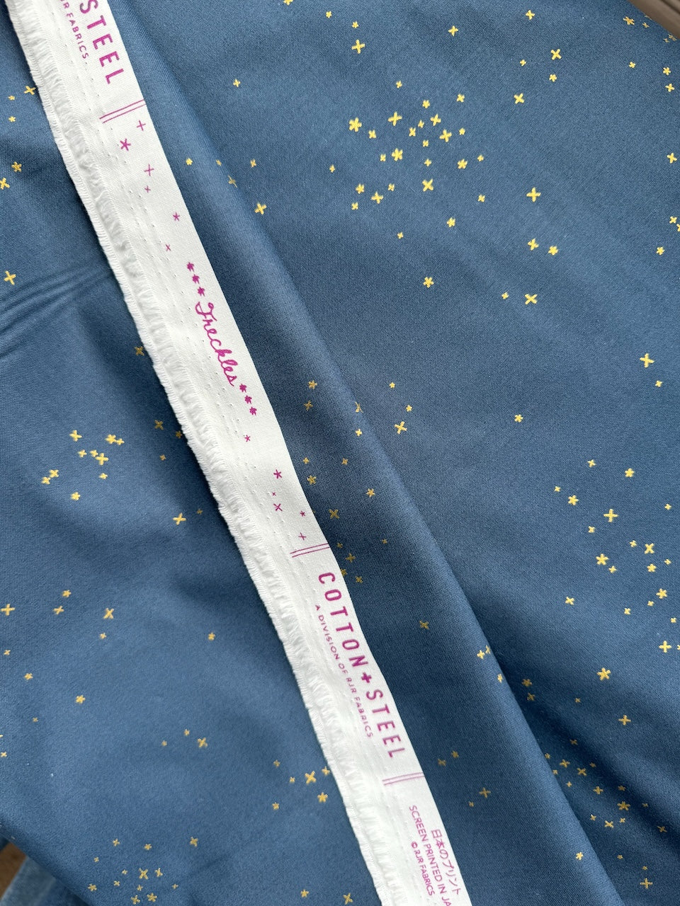 Freckles Metallic Midnight - Basics