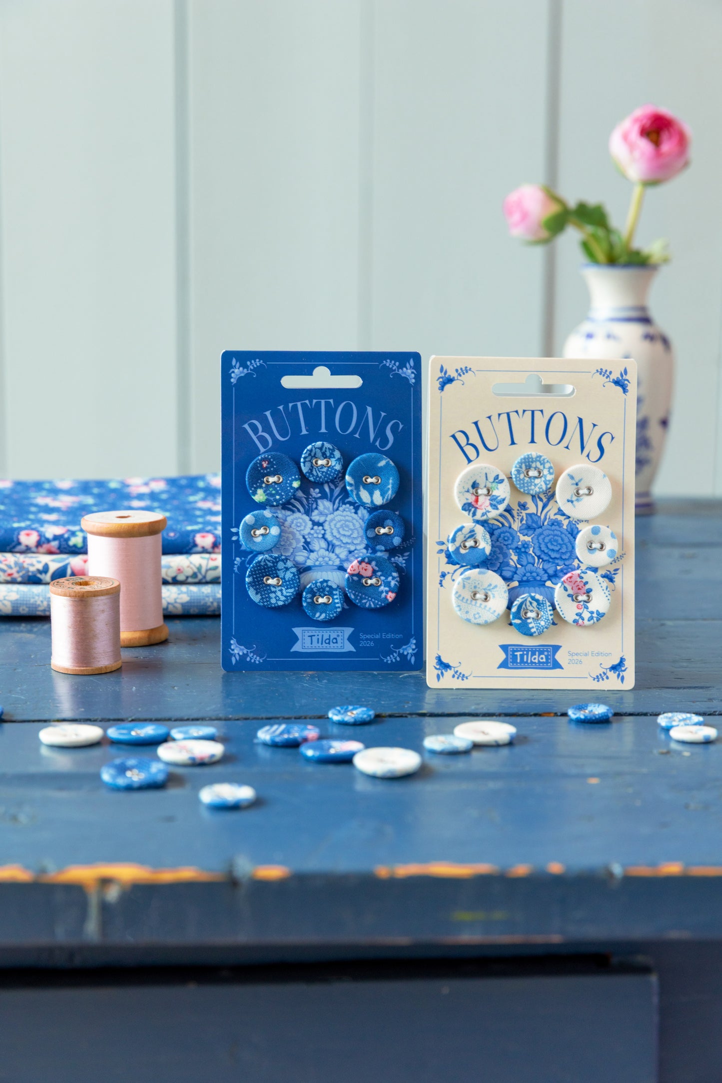 Something Blue Buttons Dark Blue 8 pieces
