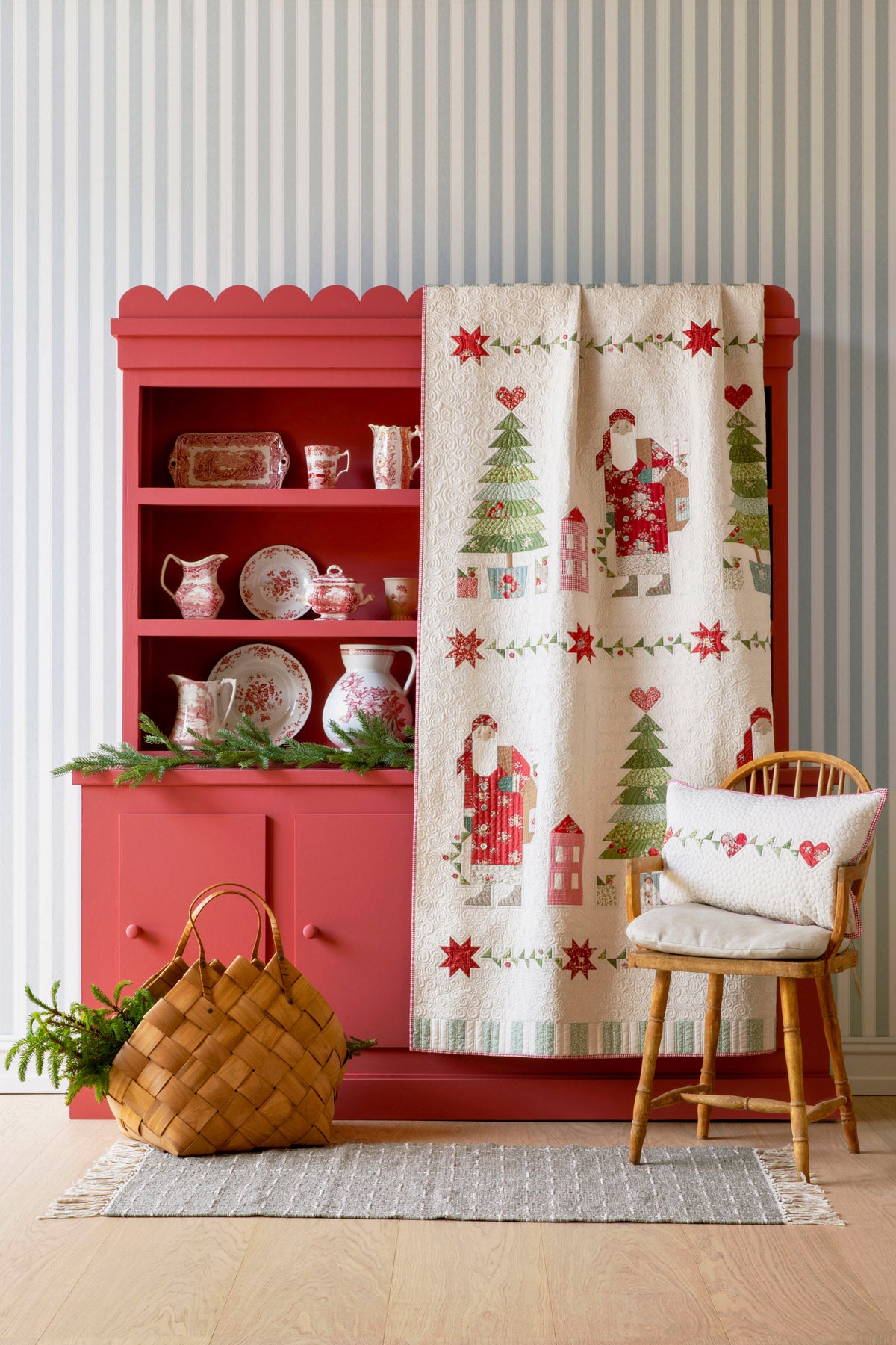 Merry Little Christmas Fat Quarter Bundle - 5 fabrics in Red, 20 x 22in