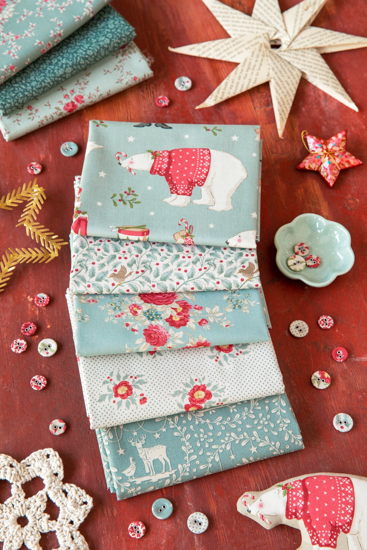 Merry Little Christmas Fat Quarter Bundle - 5 fabrics in Duck Egg, 20 x 22in