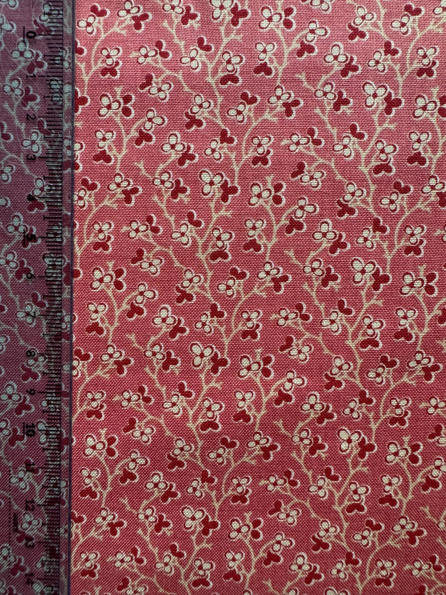 Tiny Sprigs Faded Red - Rouenneries Trois