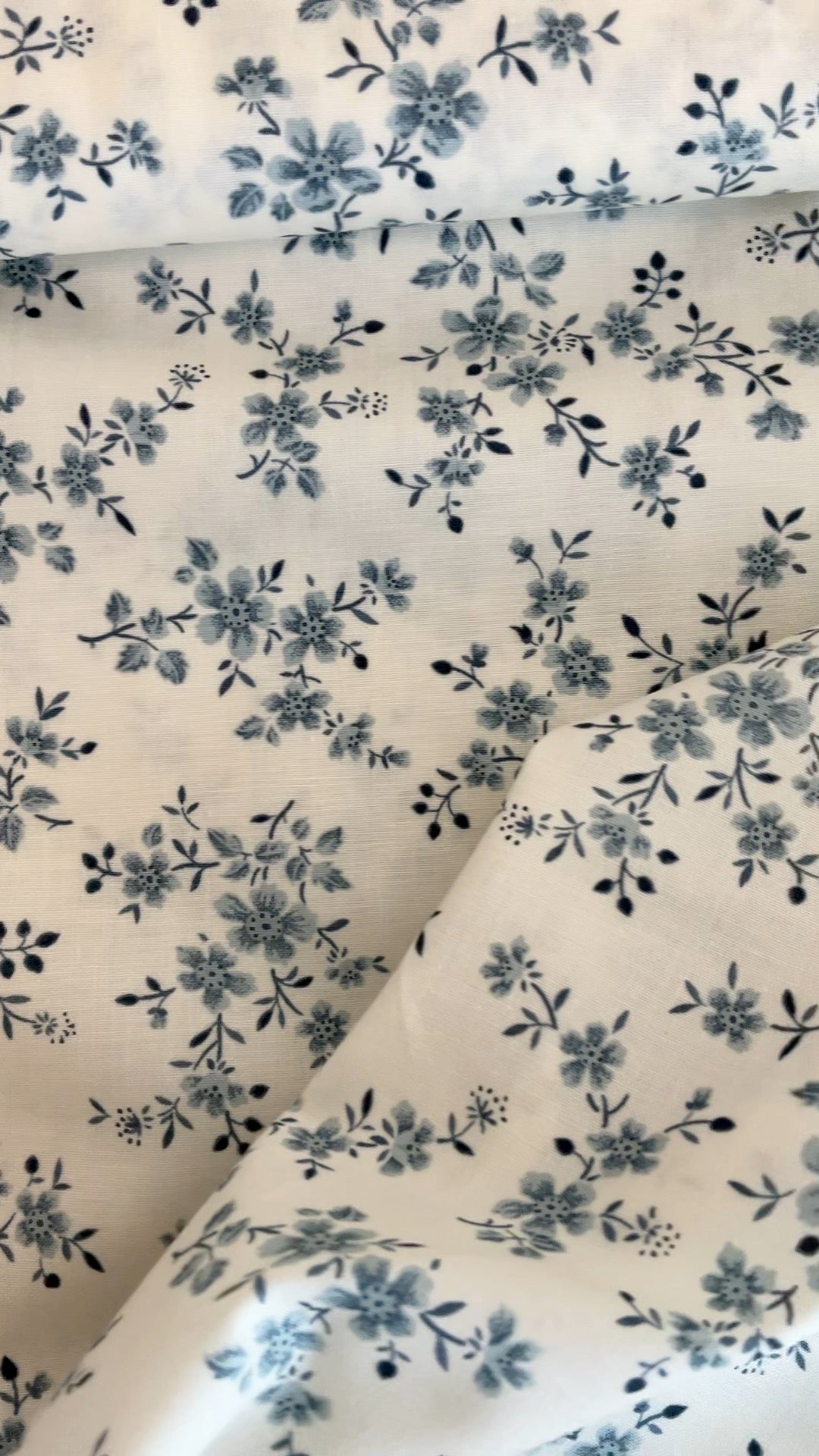 Blue Floral Cloud - Cascade
