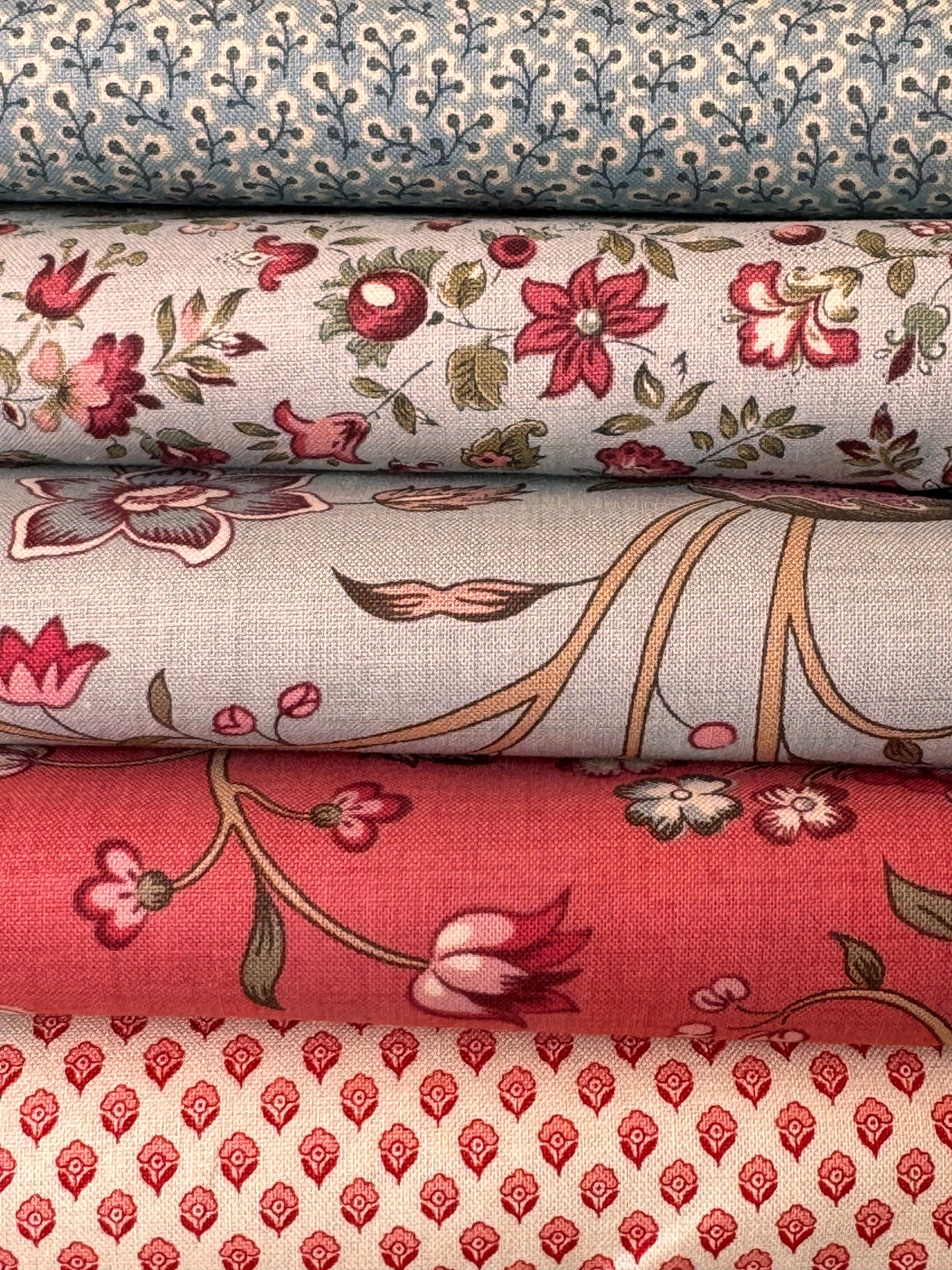 Large Floral Faded Red - Antoinette
