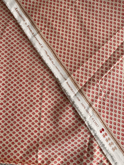 Pearl Faded Red - Antoinette