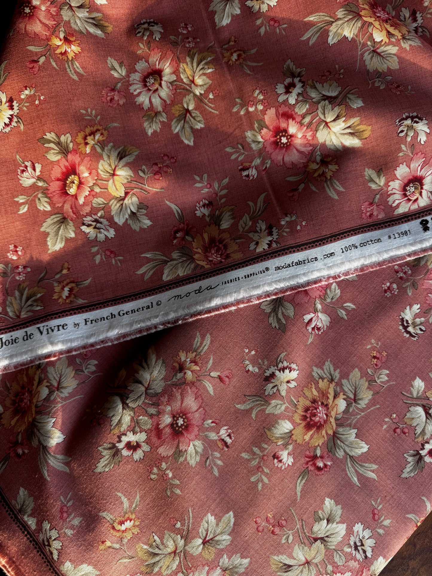 Large Floral Clay - Joie De Vivre