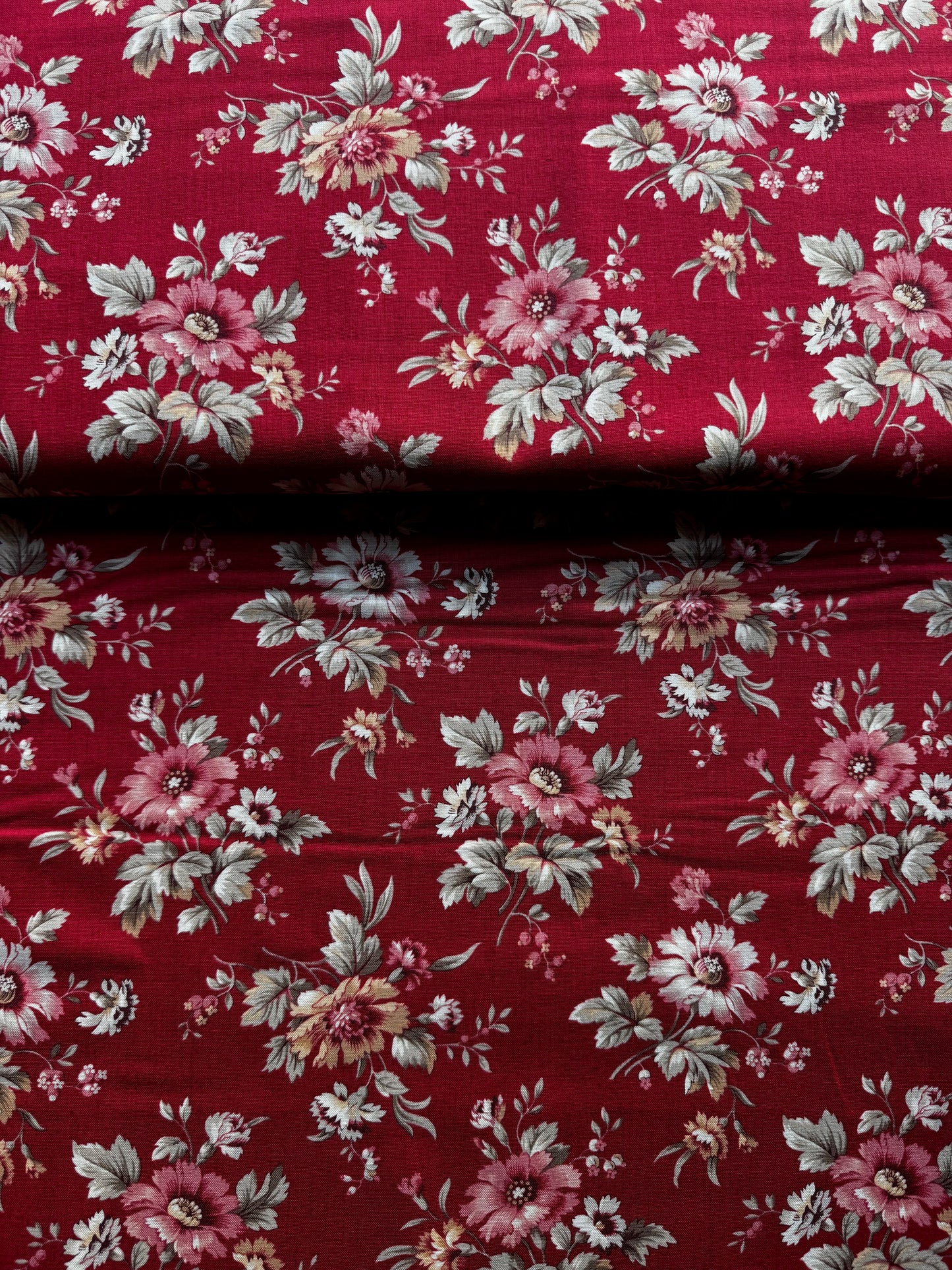 Large Floral Rouge - Joie De Vivre