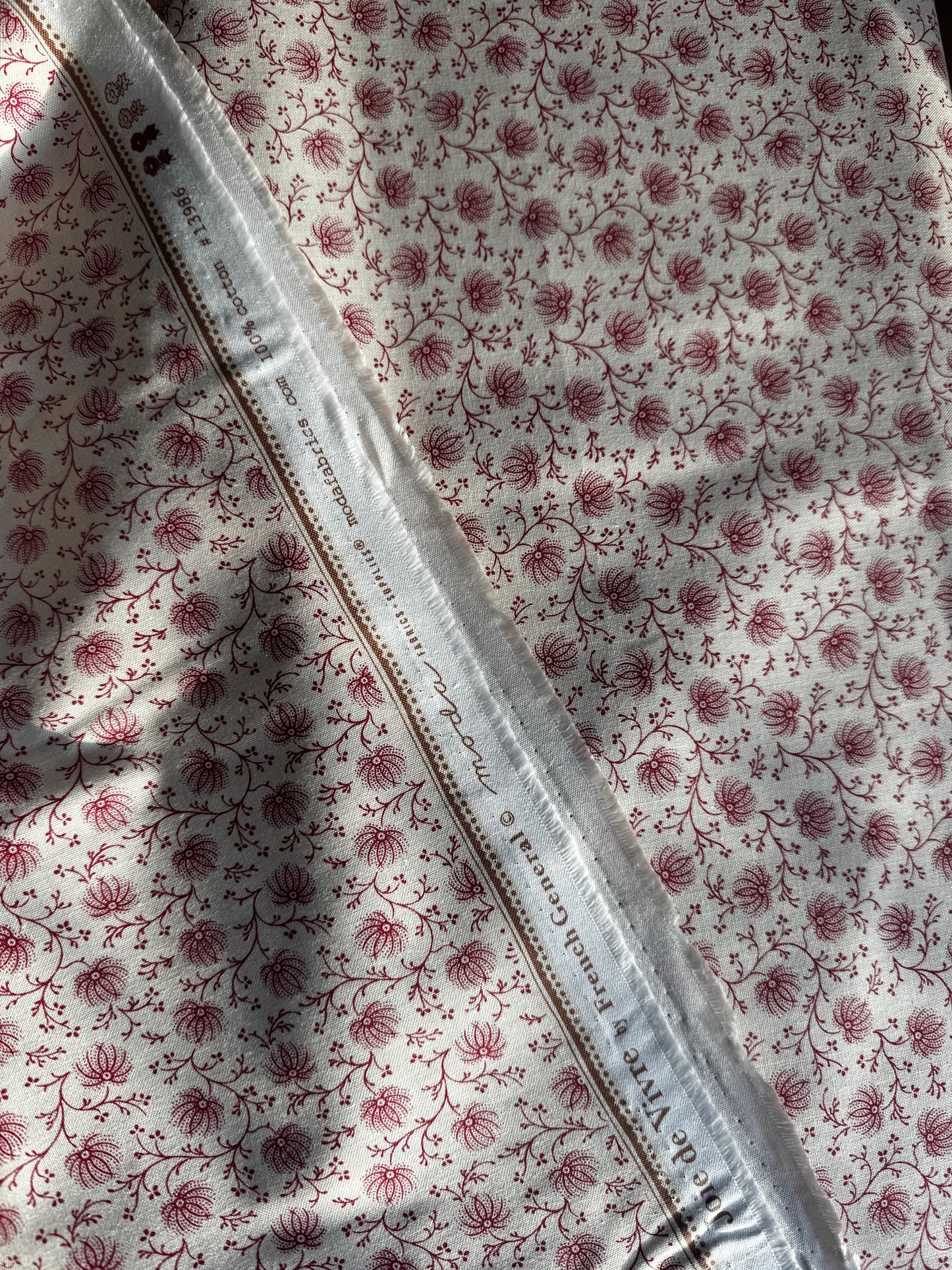 Small Floral Pearl - Joie De Vivre