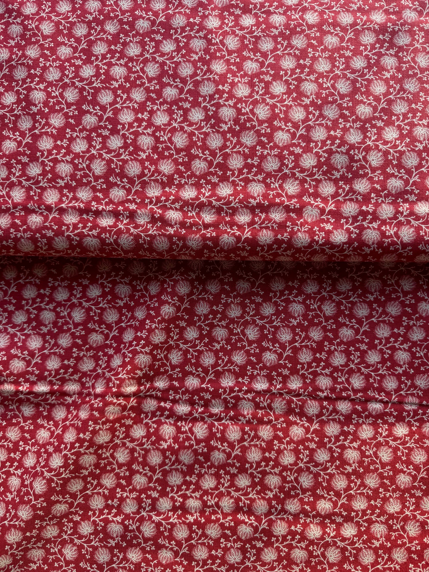 Small Floral Rouge - Joie De Vivre