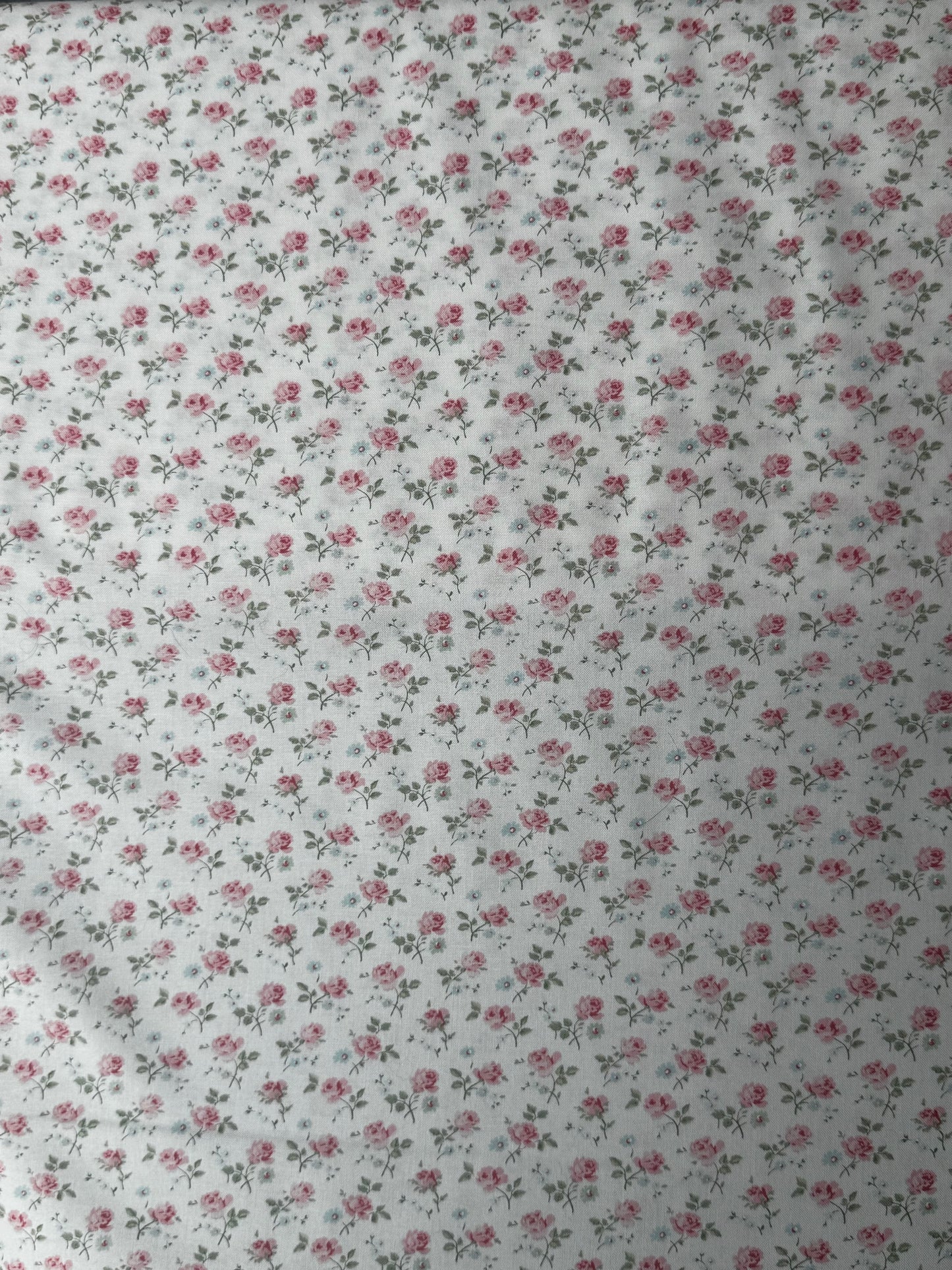 Large Roses and Forget me Nots Linen White - Abide by Brenda Riddle for Moda