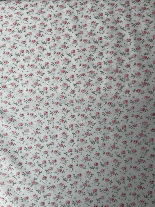 Large Roses and Forget me Nots Linen White - Abide by Brenda Riddle for Moda