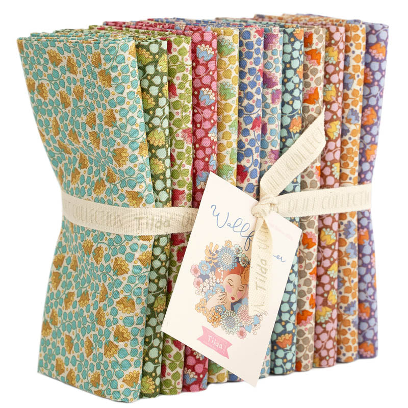 Wallflower Fat Quarter Bundle Bellflower - 12 fabrics, 20 x 22in