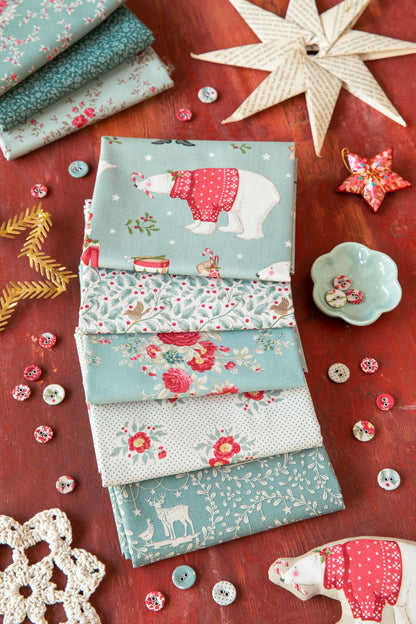 Merry Little Christmas Fat Quarter Bundle - 5 fabrics in Duck Egg, 20 x 22in