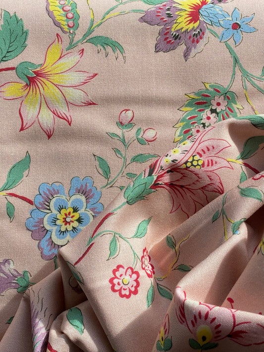 Dutch Heritage Ashridge Pink.   It is ideal for patchwork, quilting, patchwork, dressmaking and other crafts. Free delivery from Rosemary Wild over £30.